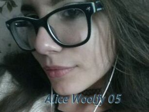 Alice_Woolfy_05