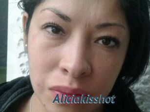 Aliciakisshot