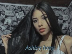 Ashley_hopp