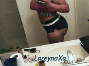 LareynaXo