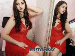 LarraFoxx