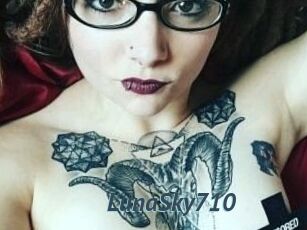 LunaSky710