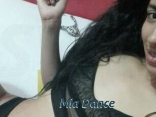 Mia_Dance