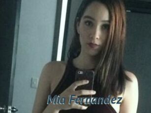 Mia_Fernandez
