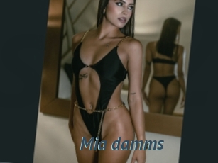 Mia_damms