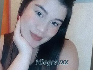 Miagreyxx